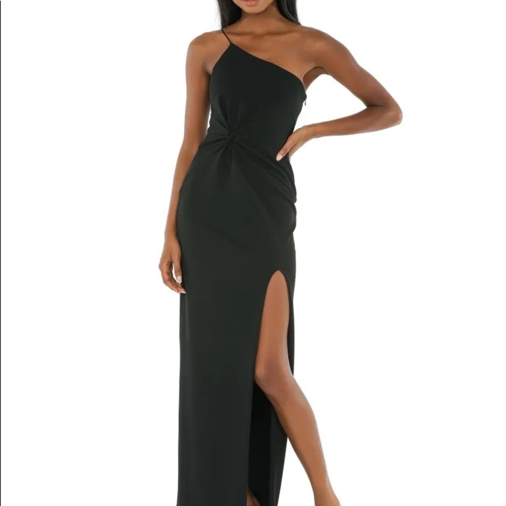 Avon Maxi